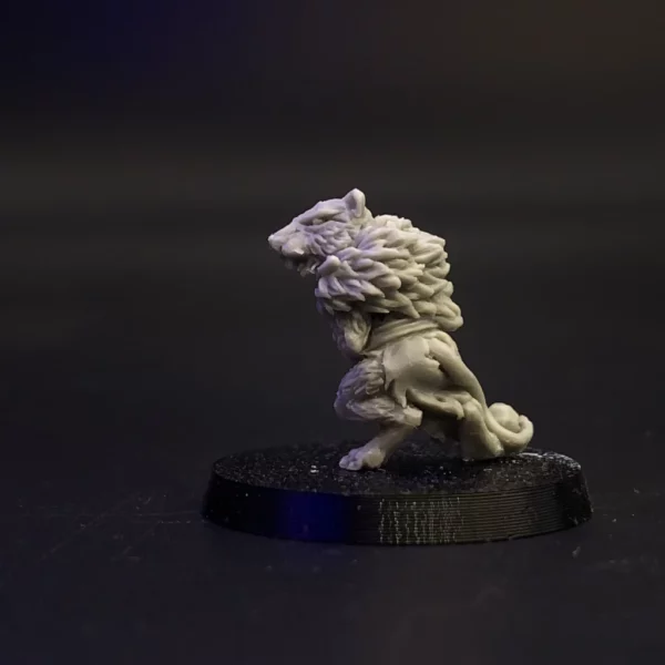 sneaky back antropomorph miniature Sneaky